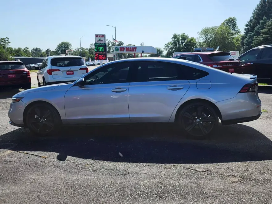2023 Honda Accord Hybrid Sport-L photo 1