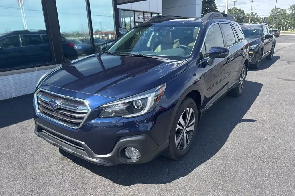 2018 Subaru Outback 2.5i Limited photo 1