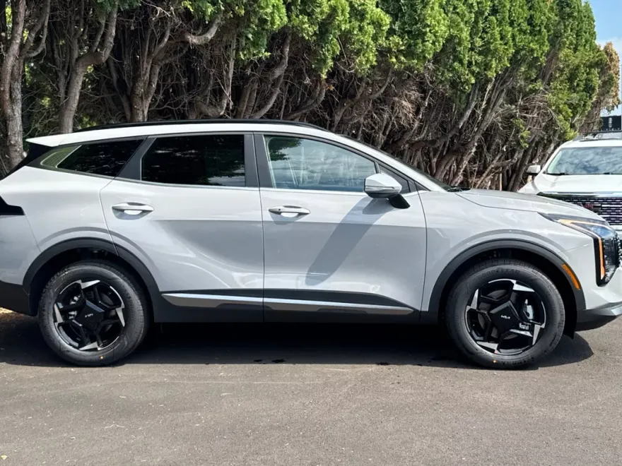 2026 Kia Sportage Hybrid EX photo 1