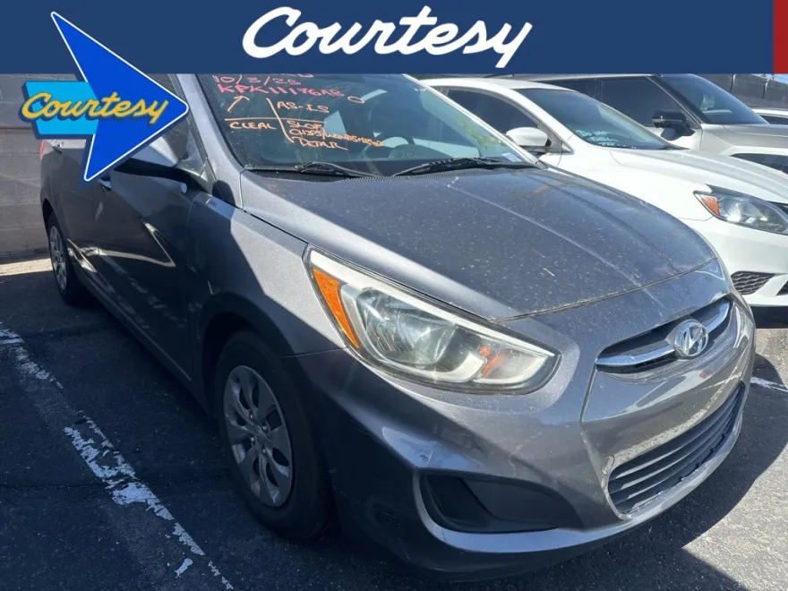 2016 Hyundai Accent SE photo 1