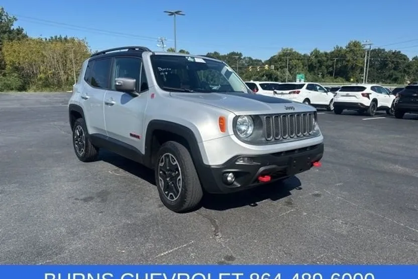 2016 Jeep Renegade Trailhawk photo 1