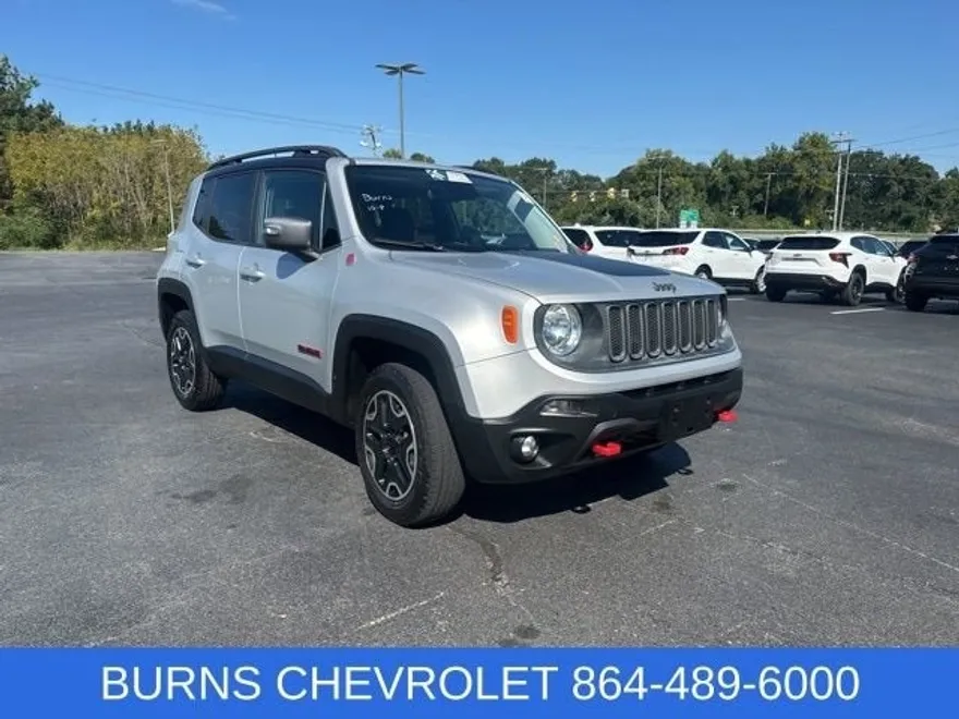 2016 Jeep Renegade Trailhawk photo 1