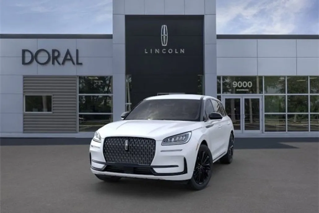 2025 Lincoln Corsair Premiere photo 1