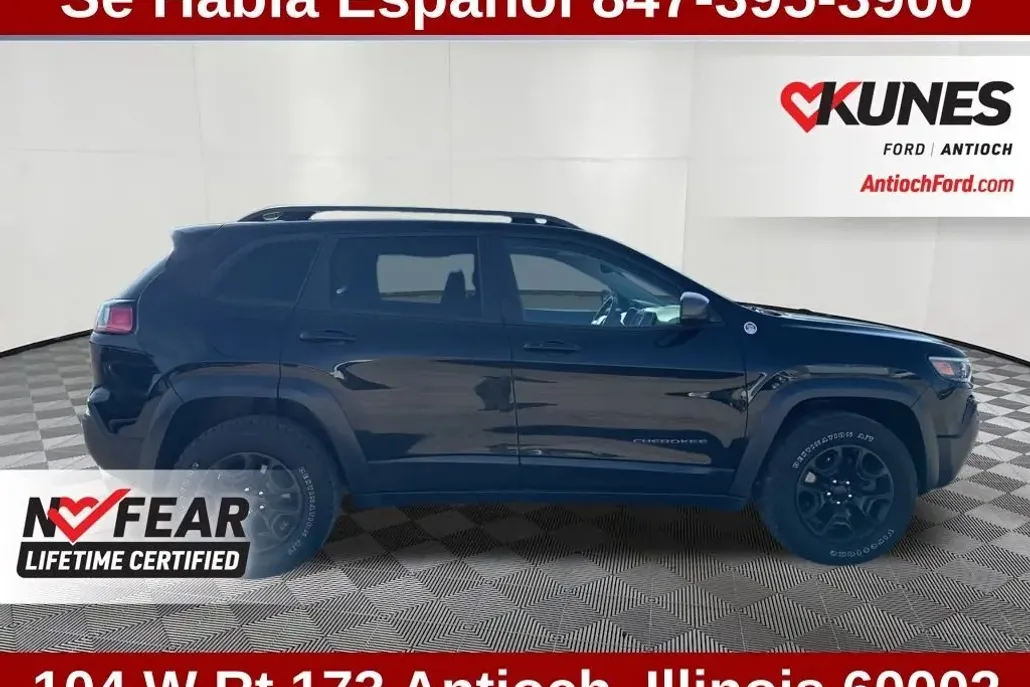 2020 Jeep Cherokee Trailhawk photo 1