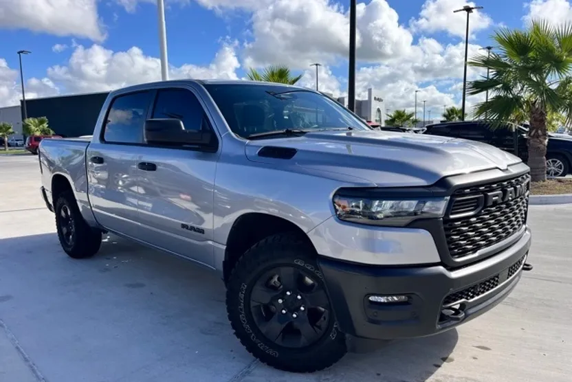 2025 Ram 1500 Tradesman photo 1