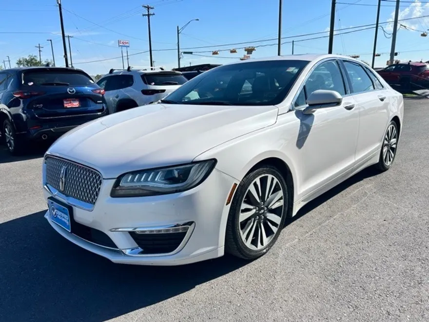 2017 Lincoln MKZ Reserve photo 1