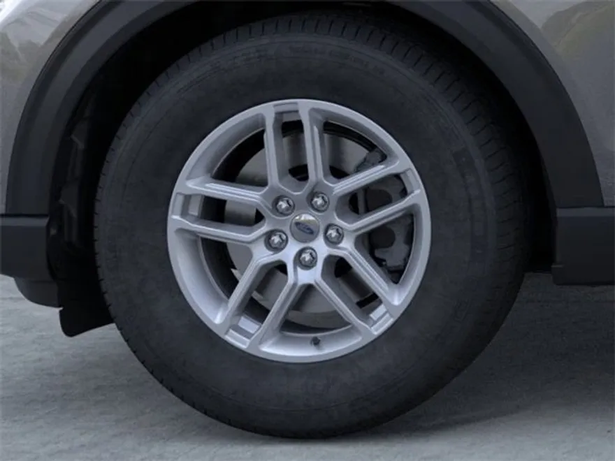 2025 Ford Explorer photo 1