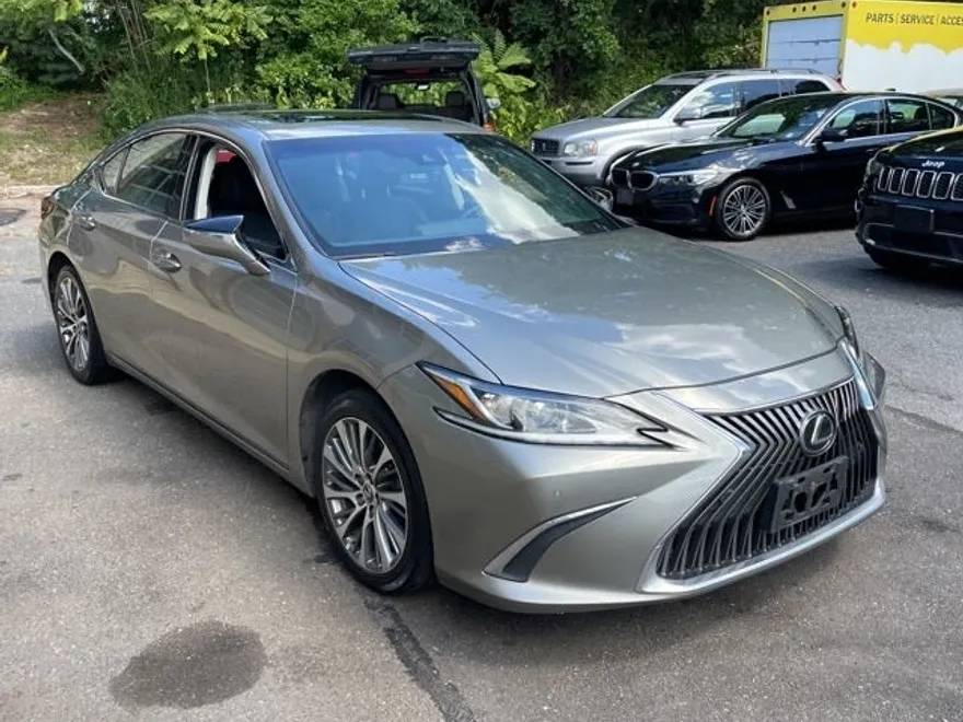 2019 Lexus ES 350 photo 1