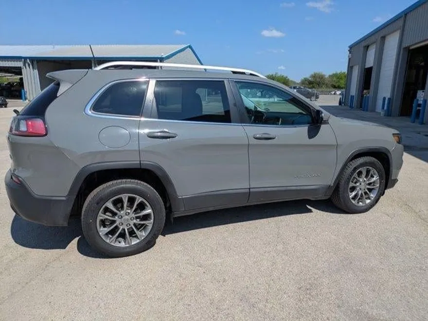 2020 Jeep Cherokee Latitude photo 1