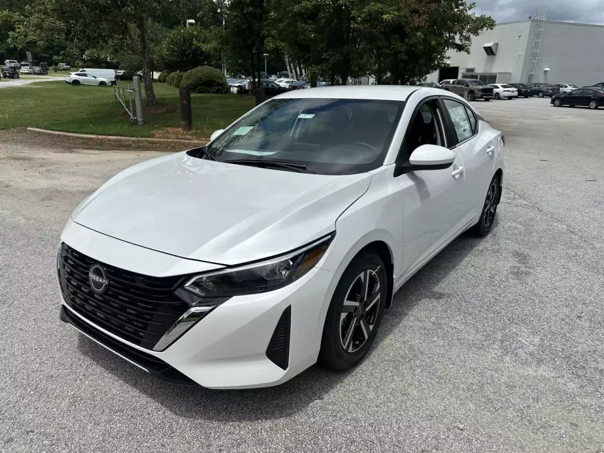 2025 Nissan Sentra SV photo 1