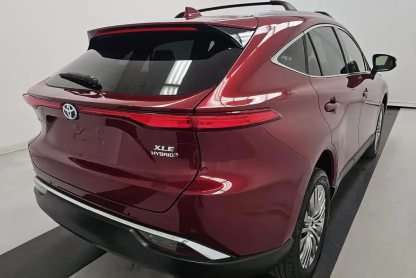 2021 Toyota Venza XLE photo 1