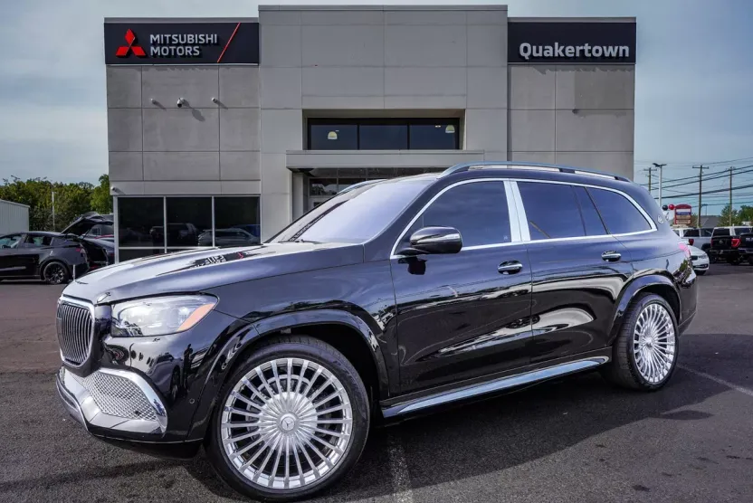 2023 Mercedes Benz GLS Maybach 600 4MATIC photo 1