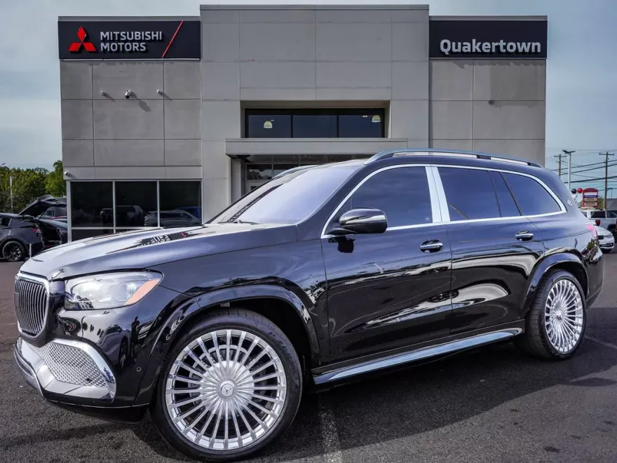2023 Mercedes Benz GLS Maybach 600 4MATIC photo 1