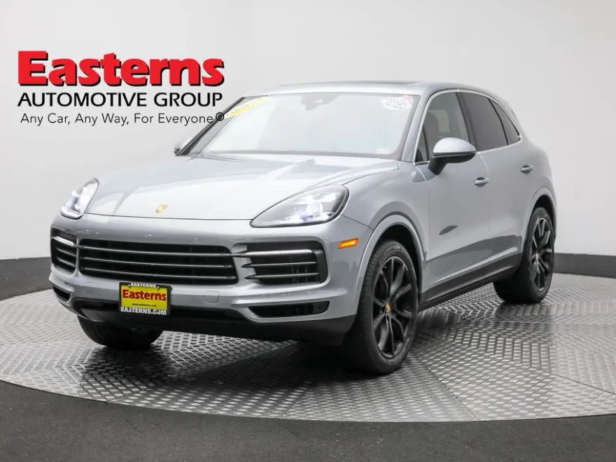 2020 Porsche Cayenne S photo 1