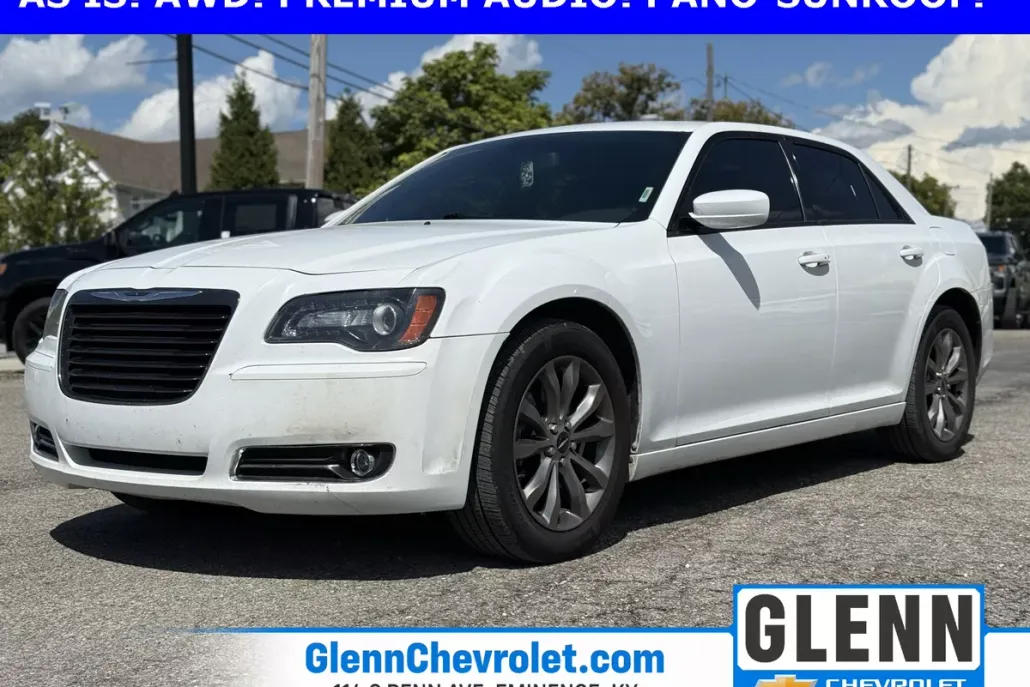 2014 Chrysler 300 S photo 1