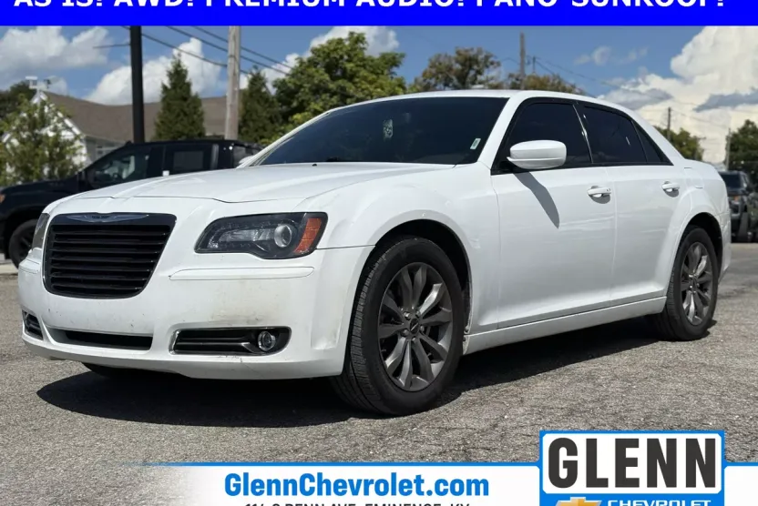 2014 Chrysler 300 S photo 1