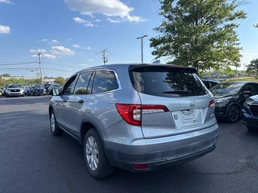 2019 Honda Pilot LX photo 1