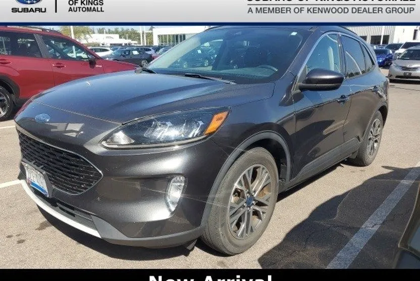 2020 Ford Escape SEL photo 1