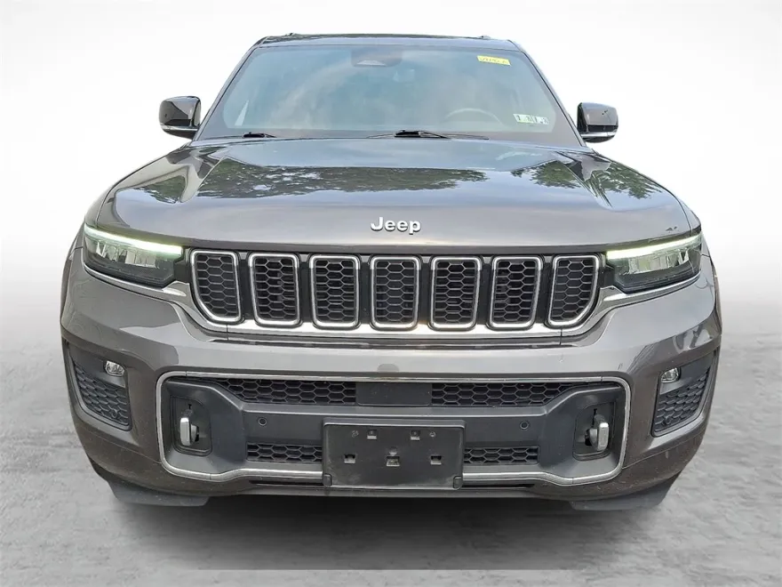 2022 Jeep Grand Cherokee Overland photo 1