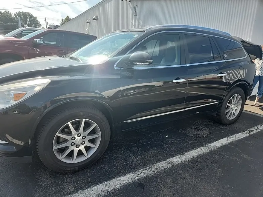 2016 Buick Enclave Leather photo 1