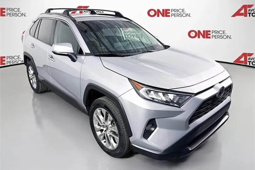 2021 Toyota RAV4 XLE Premium photo 1
