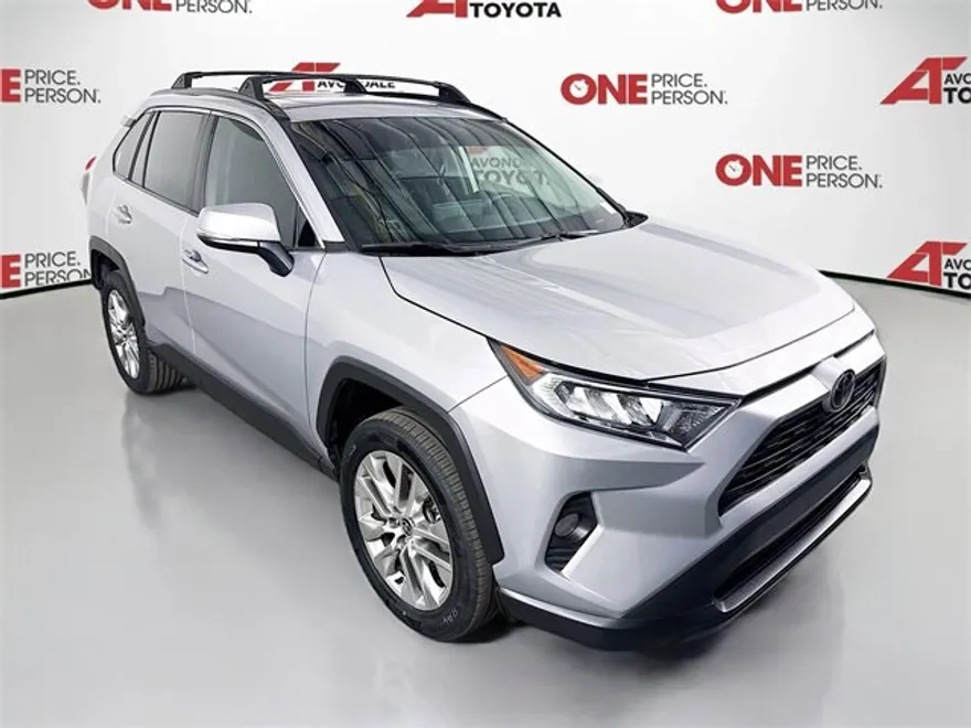 2021 Toyota RAV4 XLE Premium photo 1