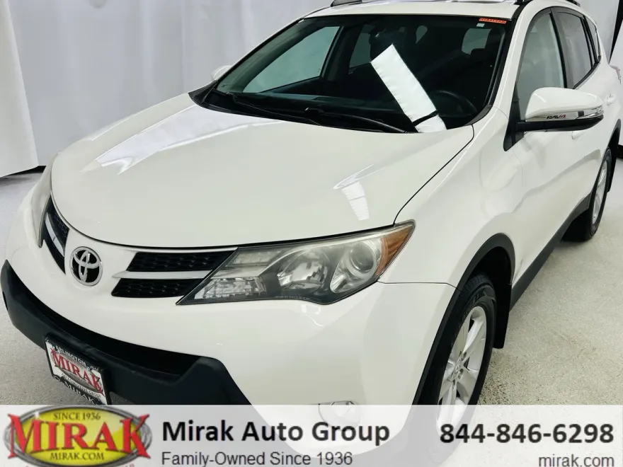 2014 Toyota RAV4 XLE photo 1