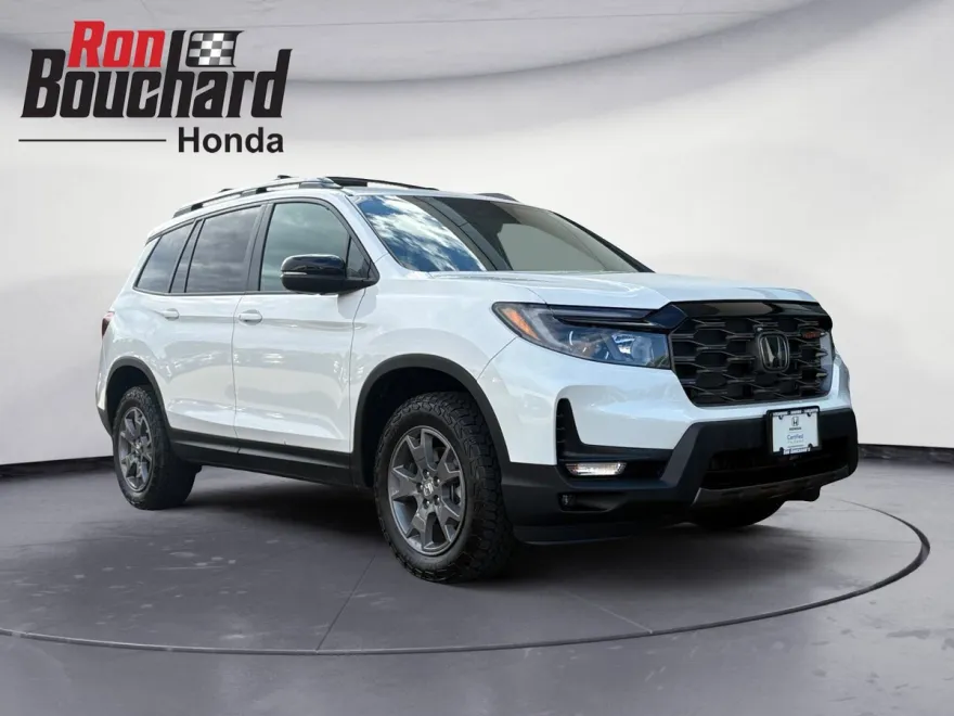 2025 Honda Passport TrailSport photo 1