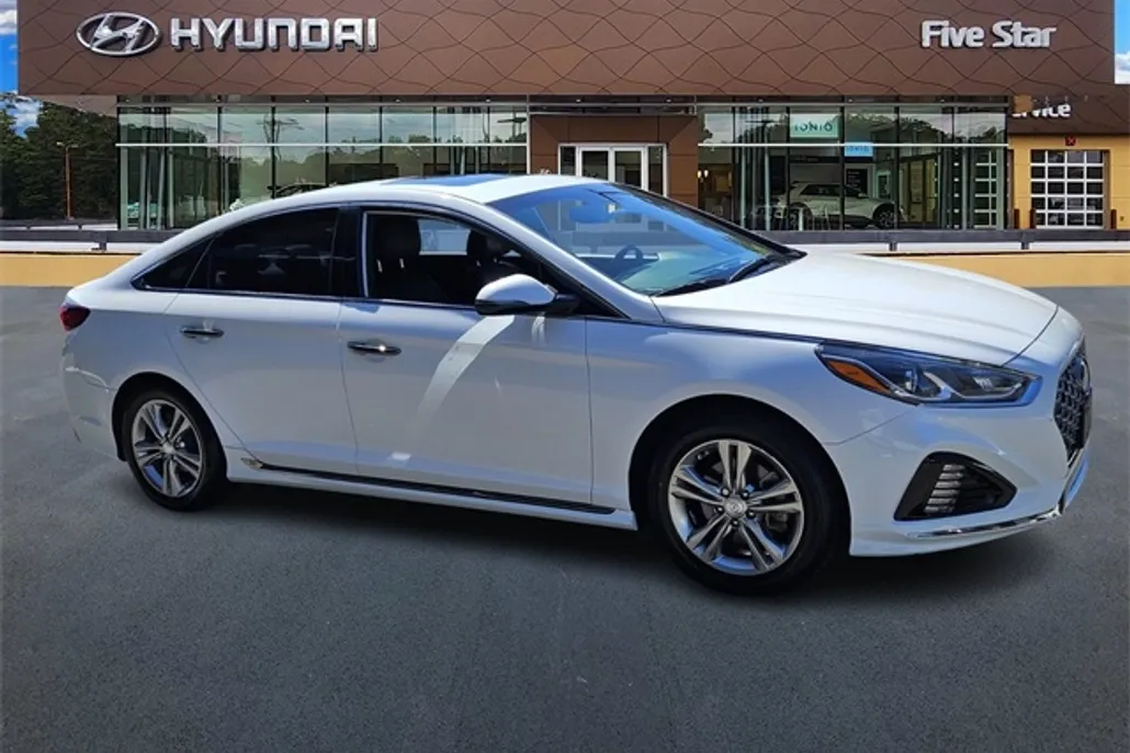 2019 Hyundai Sonata Sport photo 1