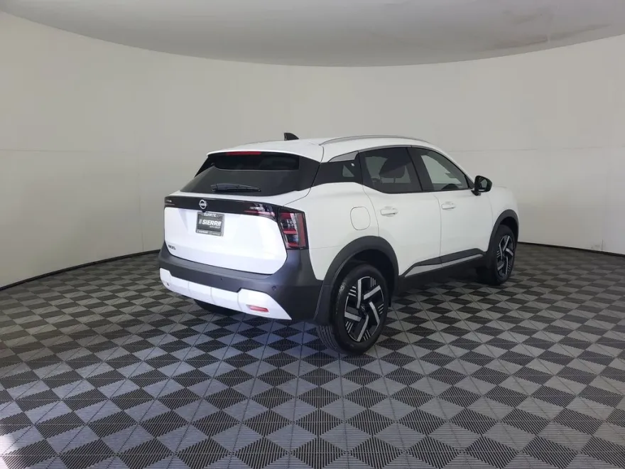 2026 Nissan Kicks SV photo 1