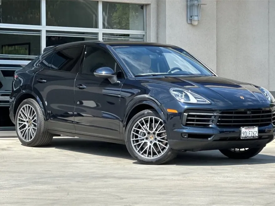 2023 Porsche Cayenne Platinum Edition photo 1