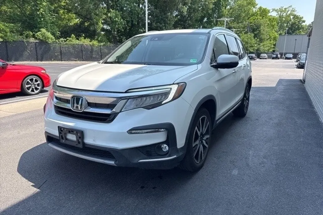 2019 Honda Pilot Elite photo 1