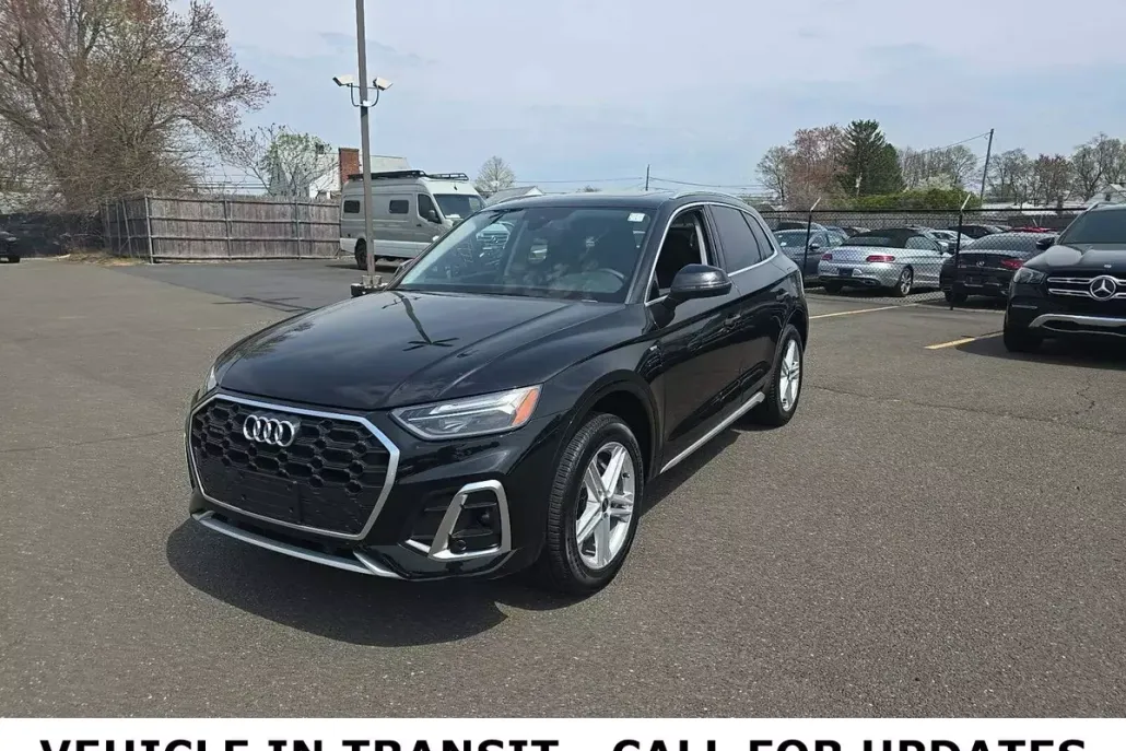 2024 Audi Q5 S line Premium photo 1