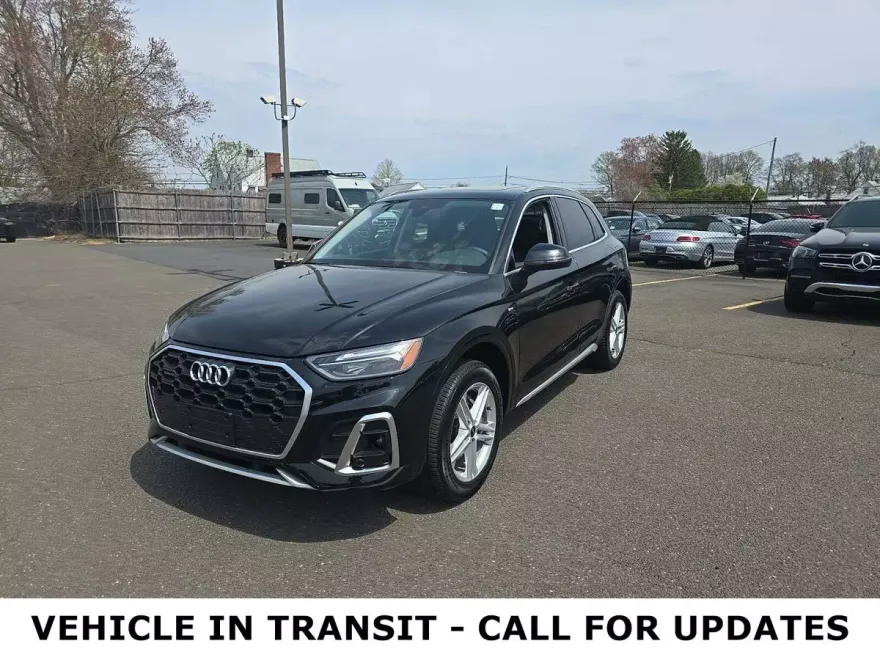 2024 Audi Q5 S line Premium photo 1