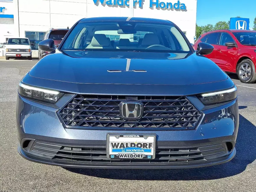 2025 Honda Accord LX photo 1