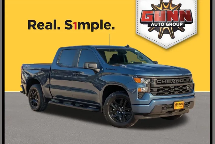 2024 Chevrolet Silverado 1500 Custom photo 1