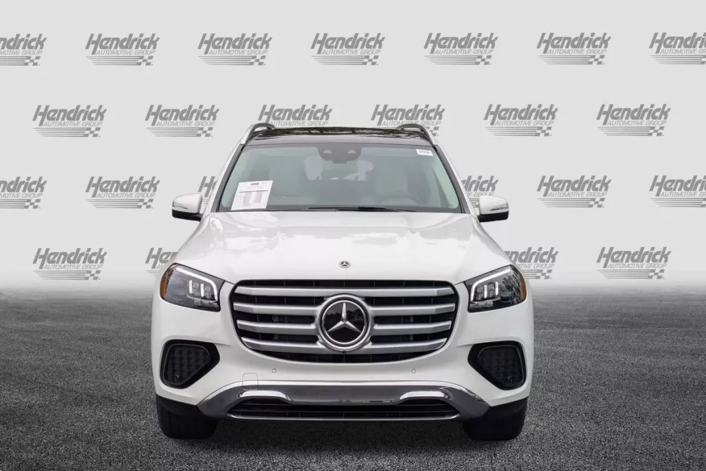 2026 Mercedes Benz GLS 450 4MATIC photo 1