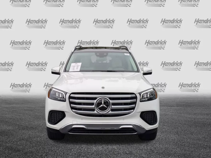 2026 Mercedes Benz GLS 450 4MATIC photo 1