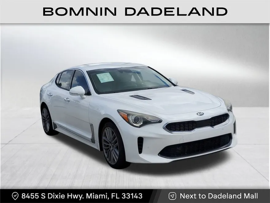 2018 Kia Stinger photo 1