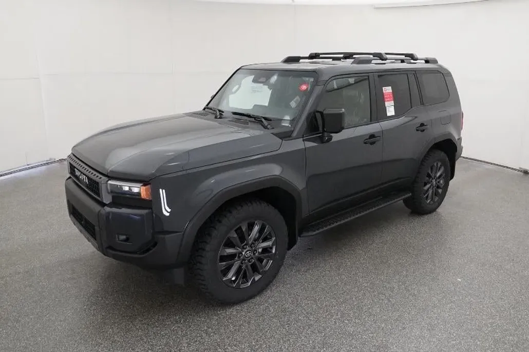 2025 Toyota Land Cruiser Base photo 1
