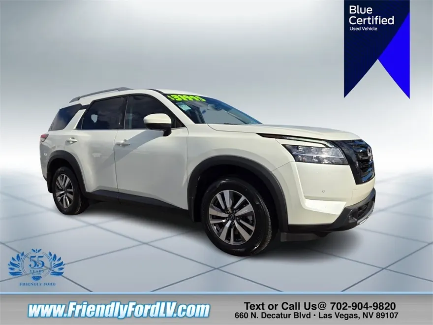 2022 Nissan Pathfinder SL photo 1