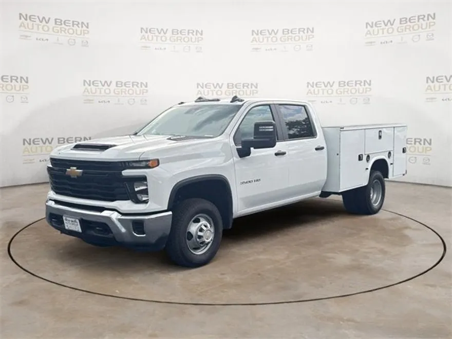 2025 Chevrolet Silverado 3500HD Work Truck photo 1