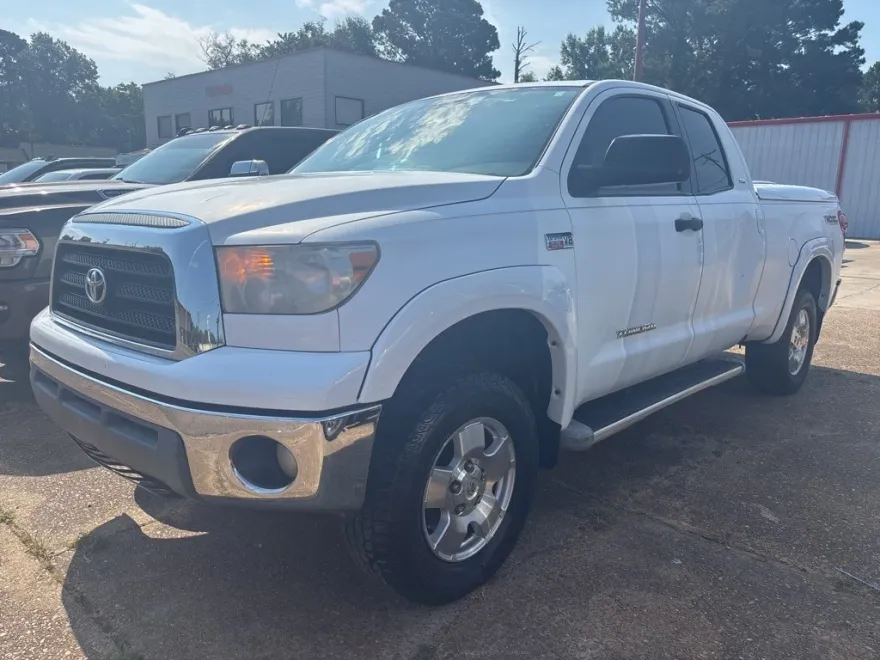 2008 Toyota Tundra Base photo 1