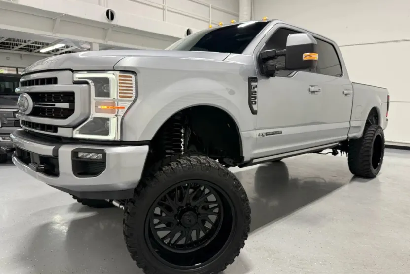 2022 Ford F-250 Lariat photo 1