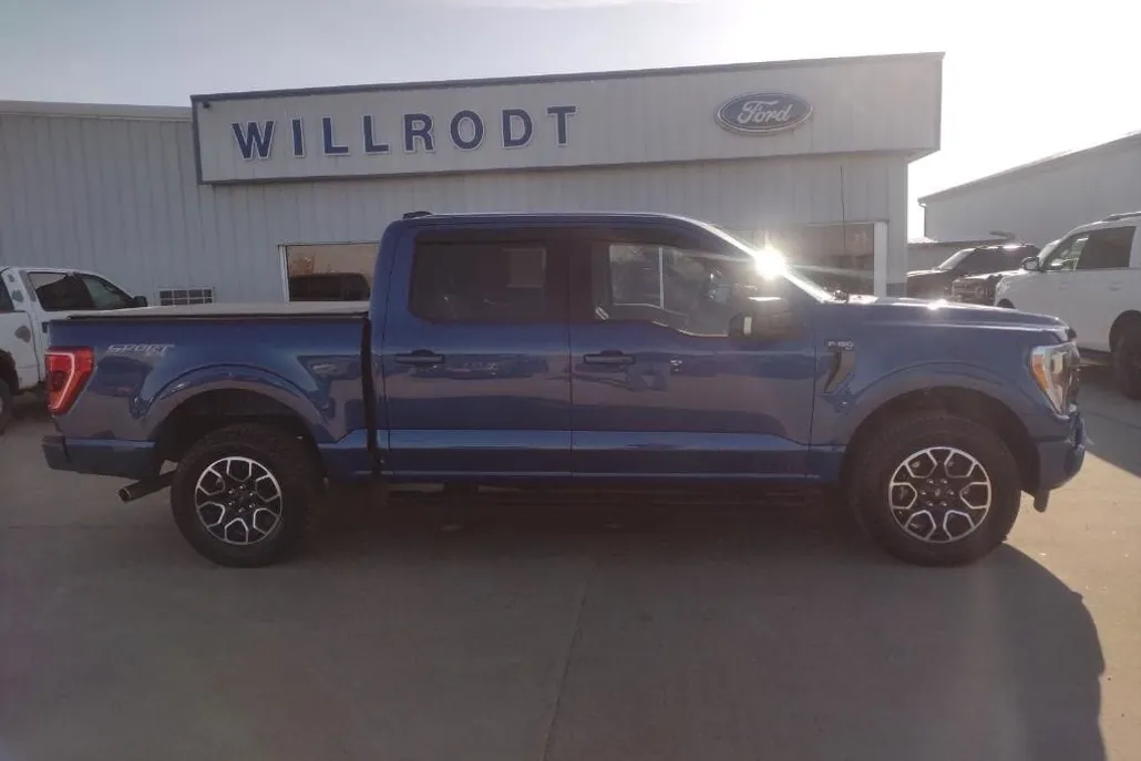2023 Ford F-150 XLT photo 1