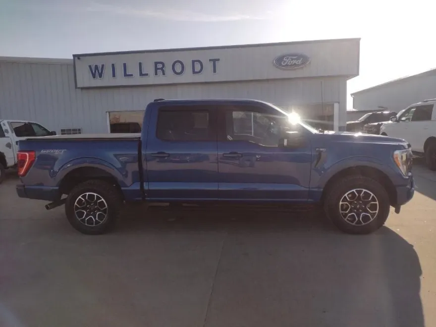 2023 Ford F-150 XLT photo 1