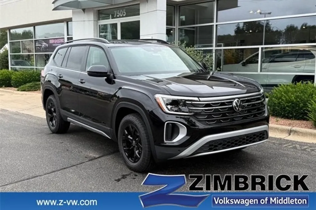 2025 Volkswagen Atlas SE Technology Peak Edition photo 1