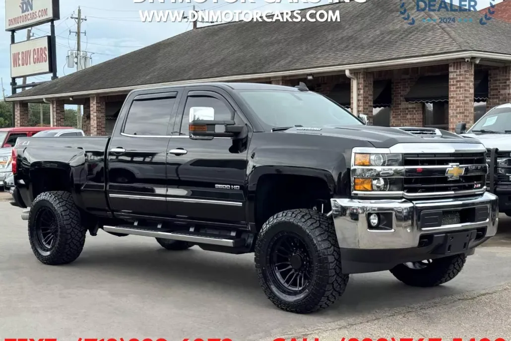 2019 Chevrolet Silverado 2500HD LTZ photo 1
