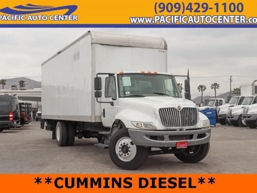 2019 International 4300 photo 1