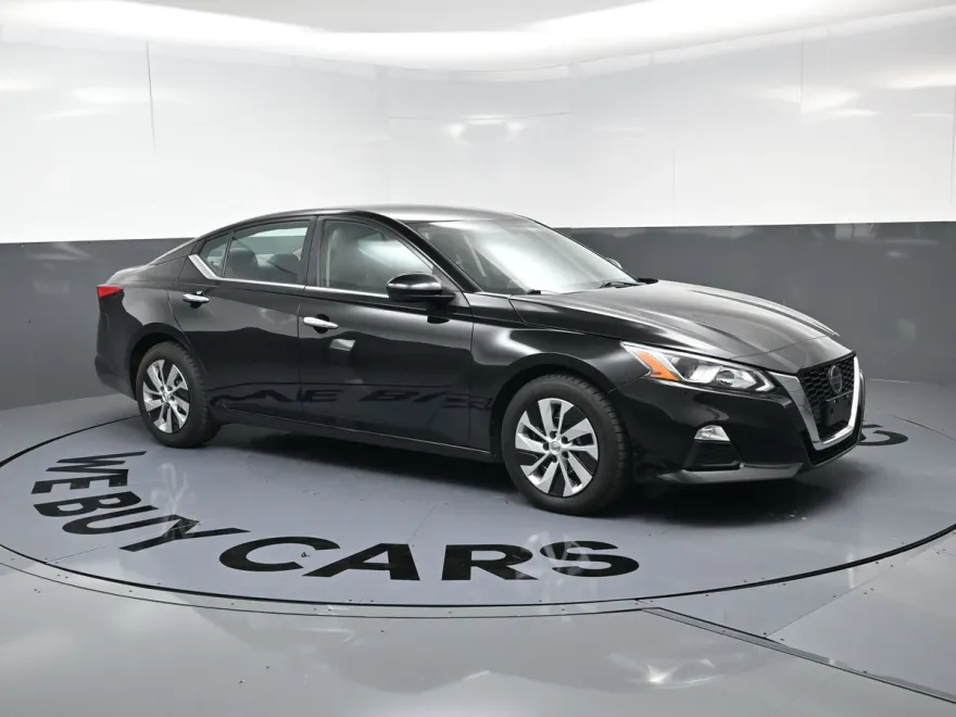 2019 Nissan Altima 2.5 S photo 1